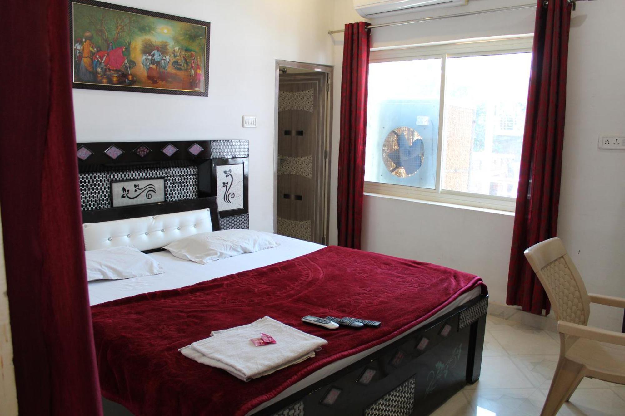 Hotel Sunset Orchha Ngoại thất bức ảnh