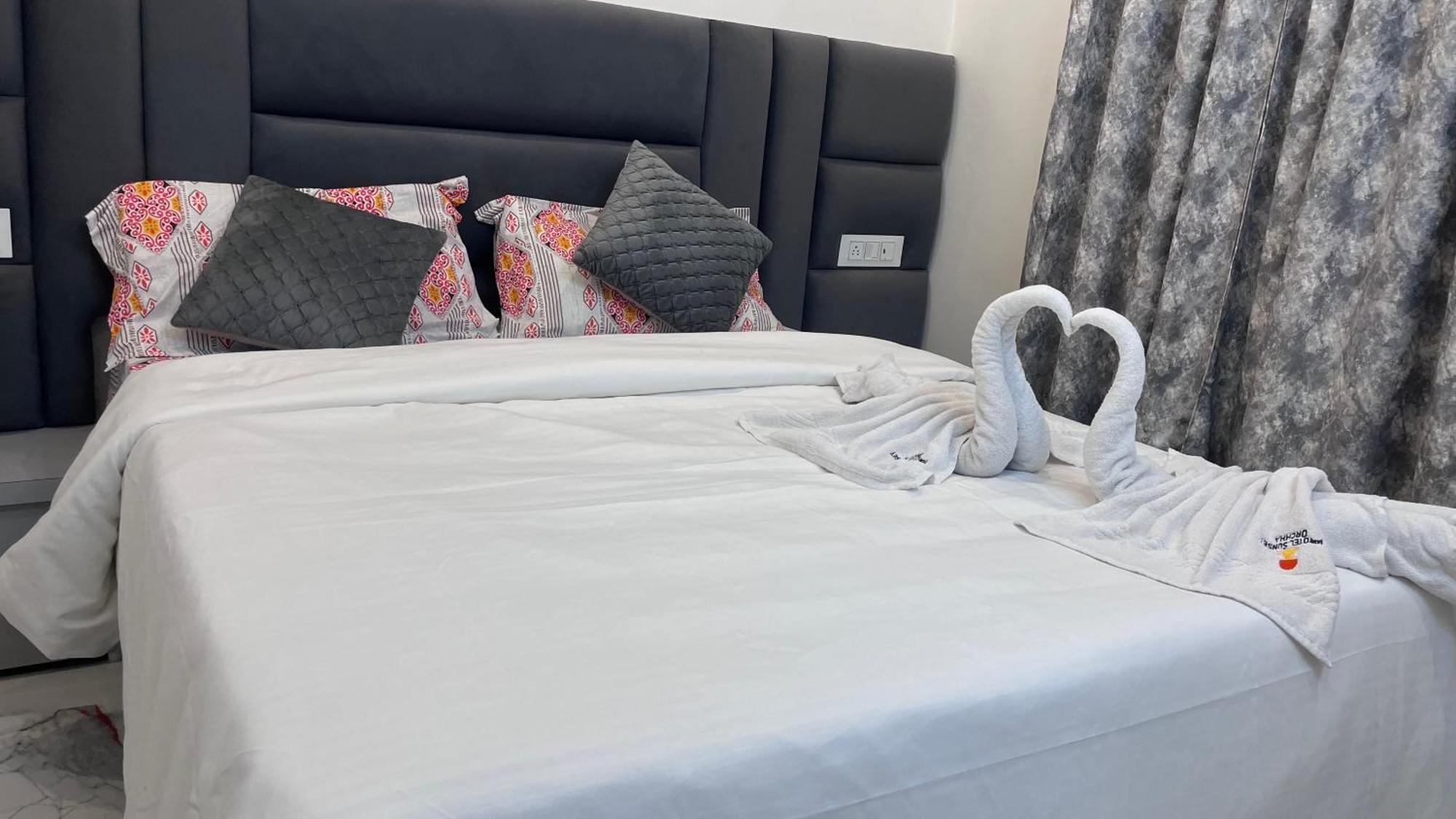 Hotel Sunset Orchha Ngoại thất bức ảnh